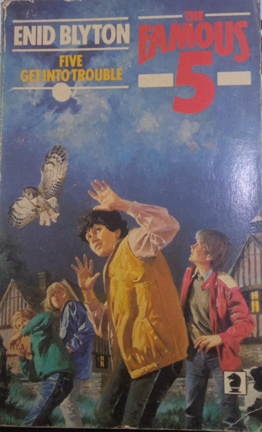 Five Get Into Trouble: Book 8 (Famous Five series)