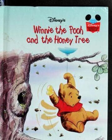 Winnie the Pooh and the Honey Tree (Disney Wonderful World of Reading) Hardcover